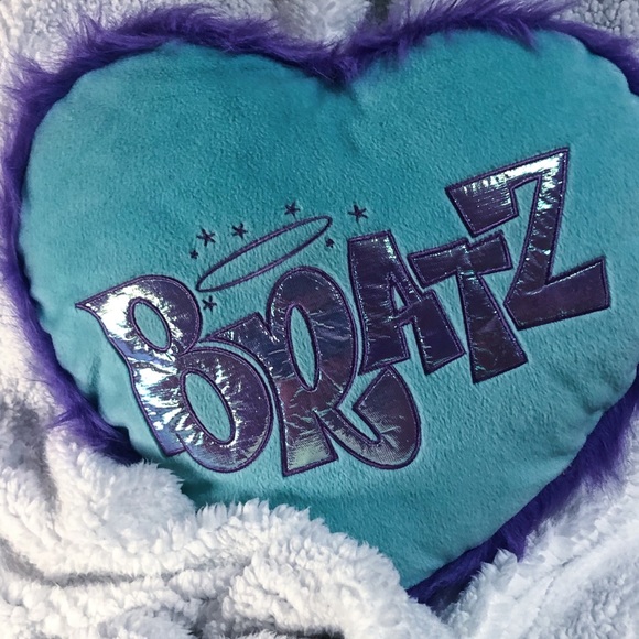 BRATZ Accessories - Y2K Bratz Pillow